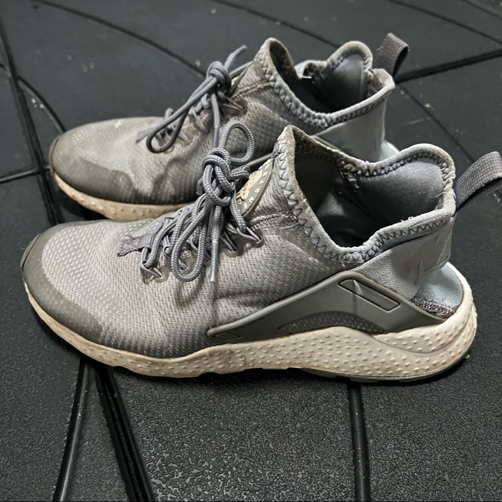 Nike Air Huarache Run Ultra Cool Grey Size 7